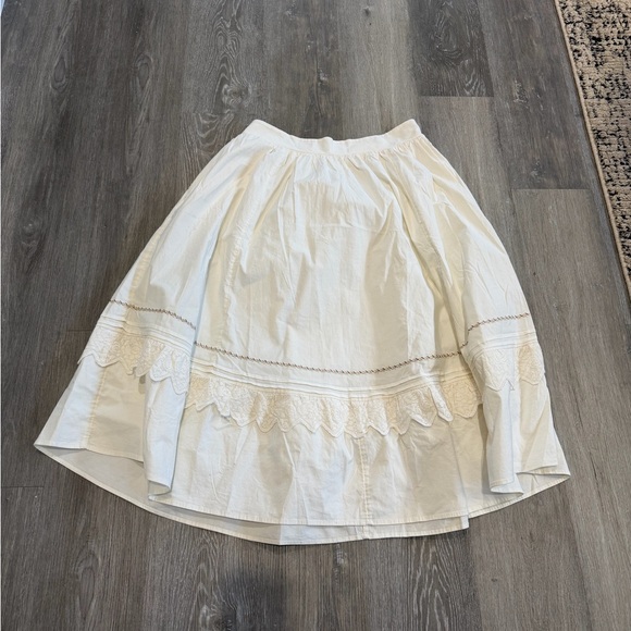 Free People Dresses & Skirts - Free People Ivory High-Low Skirt with Embroidered Details